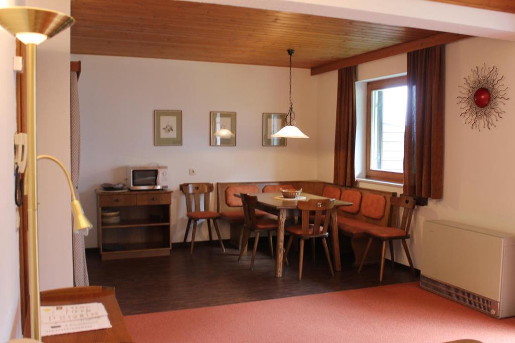 Apphaus Sonne Lägenhet Heiligenblut Rum bild